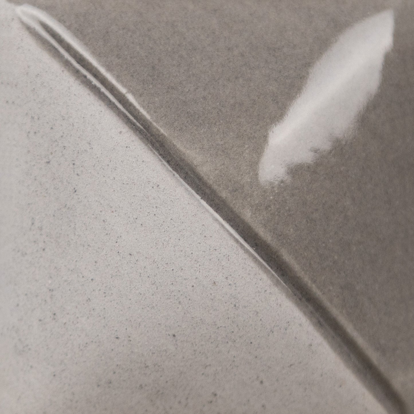 Dark Grey Underglaze: 2oz