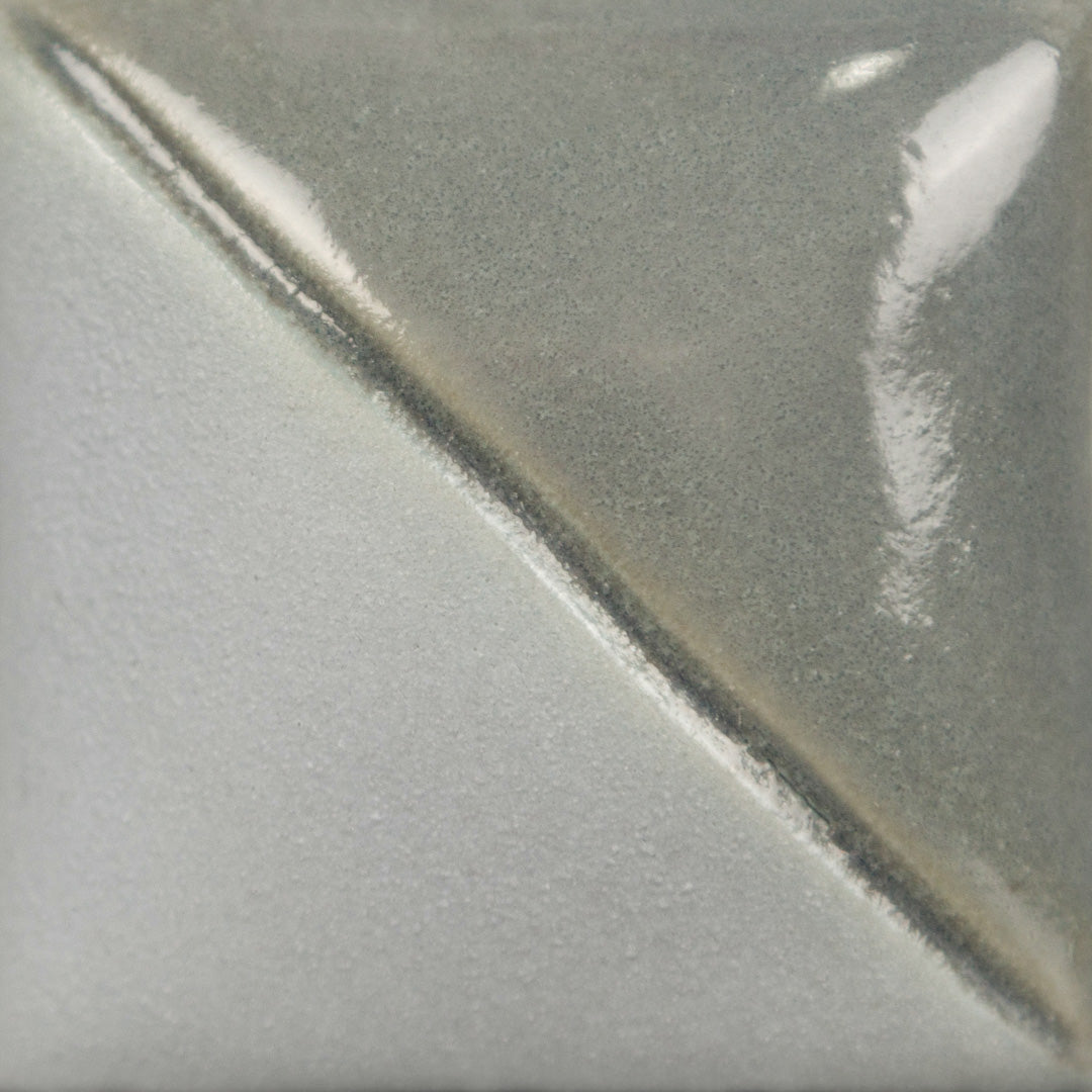 Grey Underglaze: 2oz